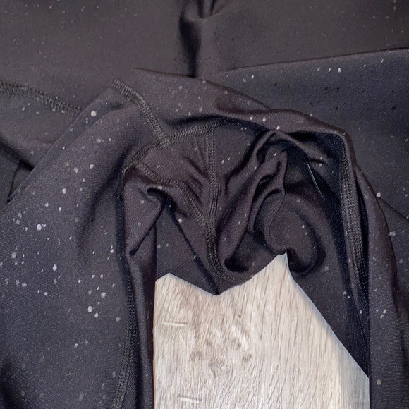 Beyond Yoga High Waisted Alloy Ombre Midi Leggings - Picture 7 of 12